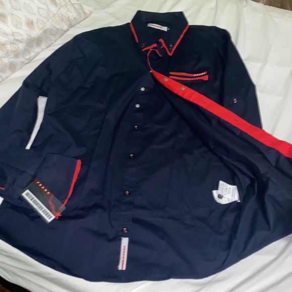Brand new Prada button up - Picture 9 of 9